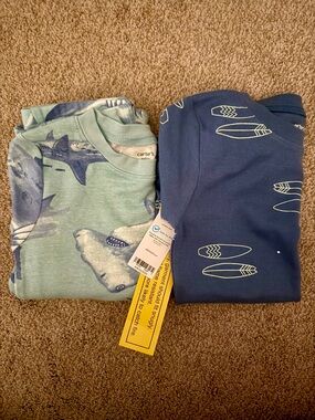 Carter’s “Shark” Pajama Set of 2